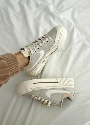 Жіночі шкіряні кеди nike court legacy beige10 фото