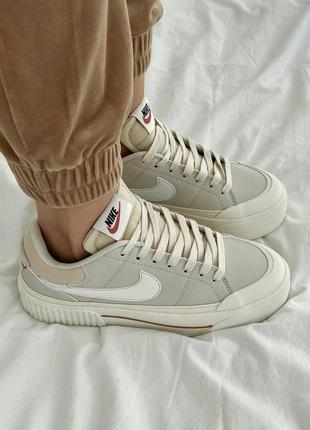 Жіночі шкіряні кеди nike court legacy beige7 фото