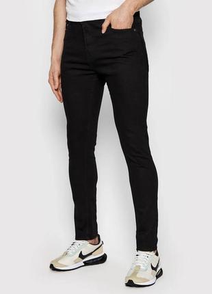 Базовые зауженные черные джинсы скинни bershka