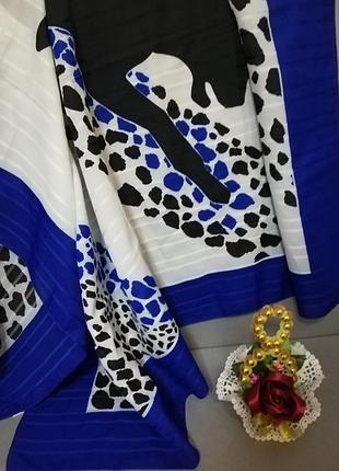 Яскравий ошатний шарф-палантин-парео тваринний принт"чорна пантера" італія