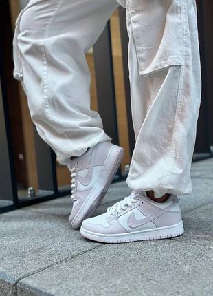 Бело розовые кроссовки nike4 фото