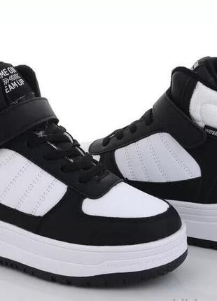 Ботинки fdek t177-1
артикул: t177-1
размер: 37-41
цвет: черный
поставщик: fdek
сезон зима бренд fdek пол