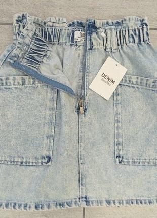 Bershka размер xs  джинсовая мини  юбка с эластичным поясом3 фото
