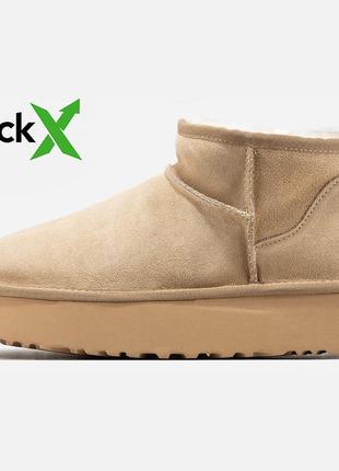 Жіночі зимові чоботи ugg mini platform чорні уггі на платформі 36-408 фото