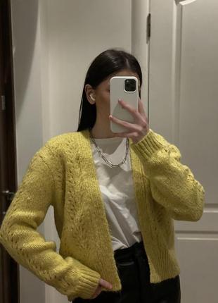 Махровый кардиган в лимонном цвете