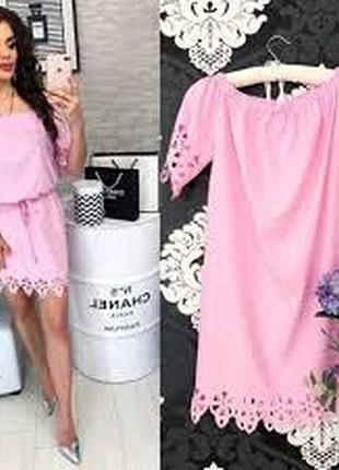 Платье с открытыми плечами 2