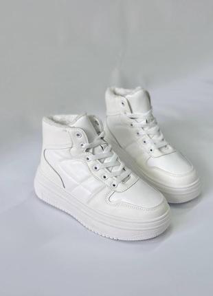 Черевики boots venturo white