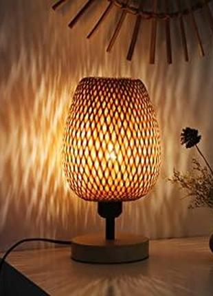 Настольная touch лампа из ротанга ручной работы и двойним usb-зарядным устройством,