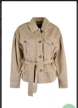 Стильная бежевая осенняя куртка ветровка пиджак пальто короткое жакет с поясом