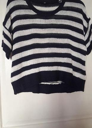 Короткий светр весна