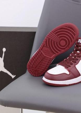 Женские кроссовки nike air jordan 1 mid bordo white 36-37-38-39-407 фото