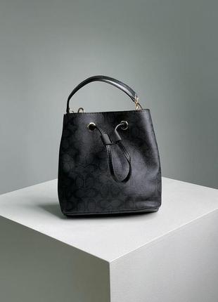 Стильна жіноча сумка coach willow shoulder bag in signature canvas black 23 х 21 х 13 см4 фото