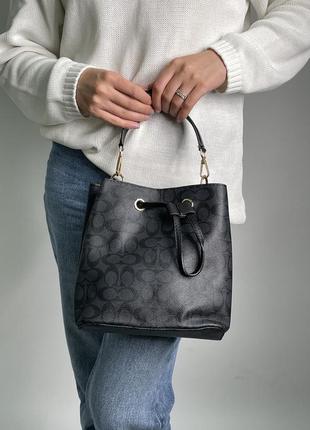 Стильна жіноча сумка coach willow shoulder bag in signature canvas black 23 х 21 х 13 см2 фото