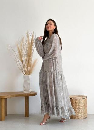 Легкое стильное женское длинное шифоновое милое платье свободного кроя макси оверсайз серого цвета1 фото