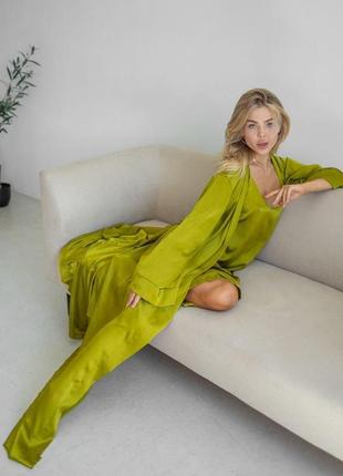 Стильный красивый шелковый халат anetta длинный на поясе на запах модный женский пенюар зеленого цвета7 фото