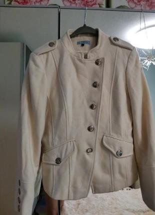 Пальто шерстяное