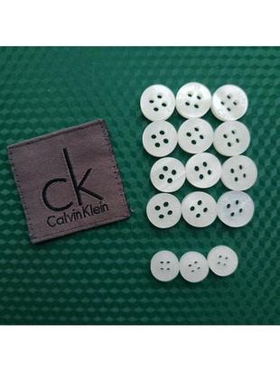 Ґудзики від calvin klein