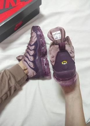 Женские кроссовки nike air vapormax plus tn3 фото