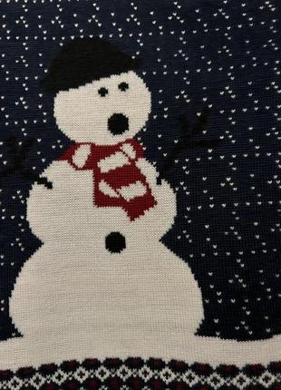 Свитер в наличии.