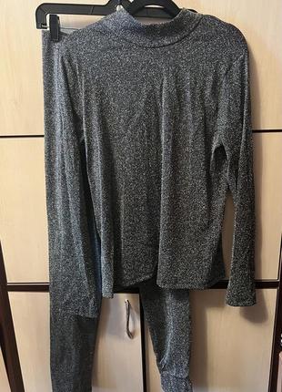 Брючный костюм стильный, яркий, теплый h&m
