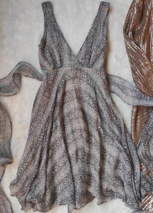 Натуральное шелковое платье шелк серое со змеиным принтом рептилии короткое мини сарафан с поясом5 фото