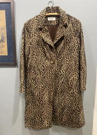 Стильное леопардовое пальто оверсайз