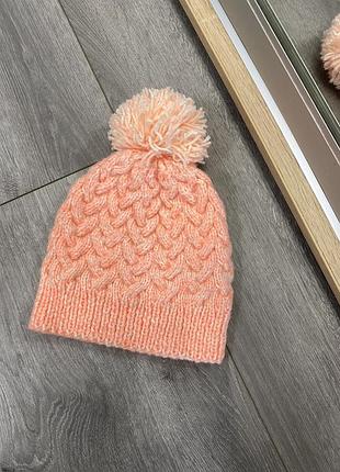 Шапка вʼязана ручна робота