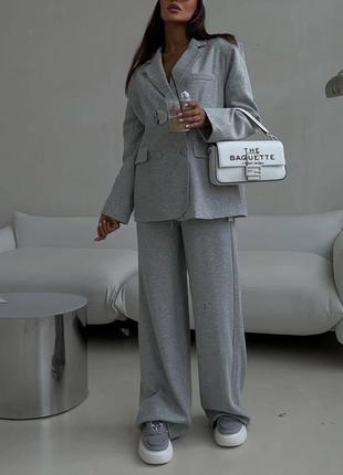 Костюм брючний класика сірий брюки клеш палаццо