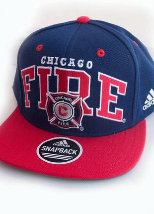 Клубная кепка бейсболка adidas mls chicago fire