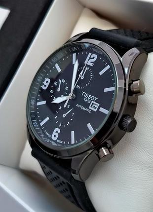 Мужские наручные часы черного цвета на каучуковом ремешке, отображение даты3 фото