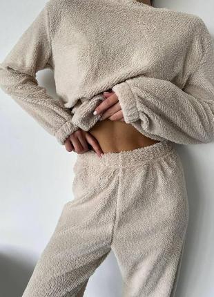 Теплий жіночий костюм хатній тканині тедді колір бежева якісна піжама для дому одяг для сну9 фото