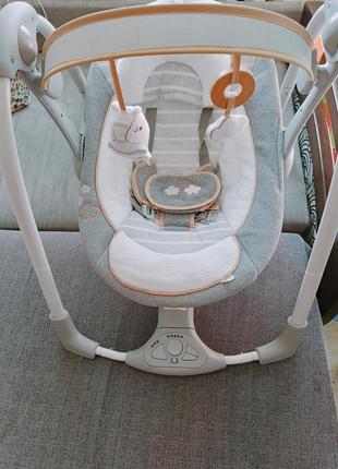 Ingenuity - дитяче крісло-гойдалка з адаптером та мелодією