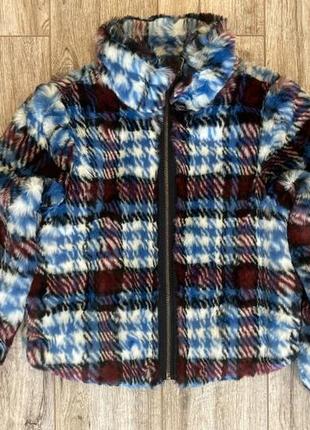 Sisley куртка меховая на девочку, размер 130.3 фото
