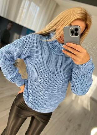 Шикарный шерстяной свитер с воротником