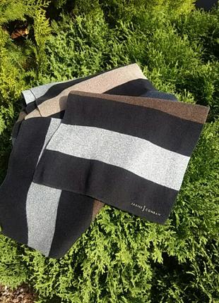 Теплый замечательный шарф. швейцария.