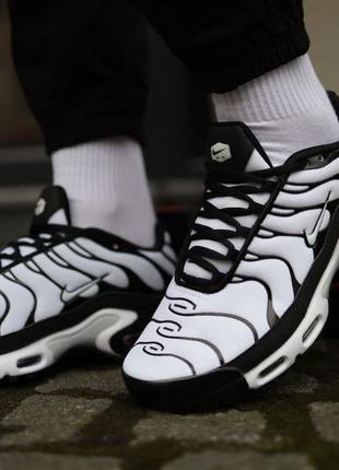 Nike air max plus tn white black, кроссовки мужские найк аир макс тн, мужественные кроссовки найм аир макс тн