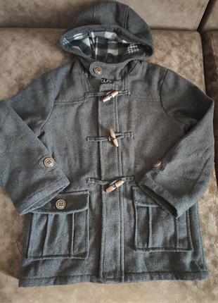 Осеннее пальто мальчишки