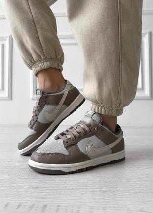 Женские кроссовки nike sb dunk low brown