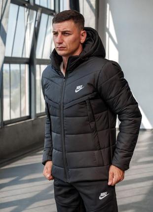 Зимова куртка nike температурний режим від + 5°с  до - 25°с