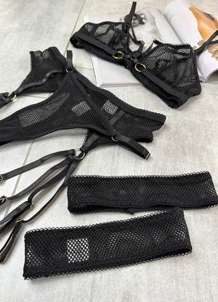 Сексуальный черный набор белья в сеточку, белье сеточка и пояс с гартерами, комплект белья10 фото