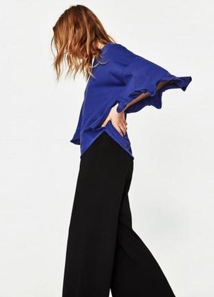 Цікава футболка оверсайз рюші zara