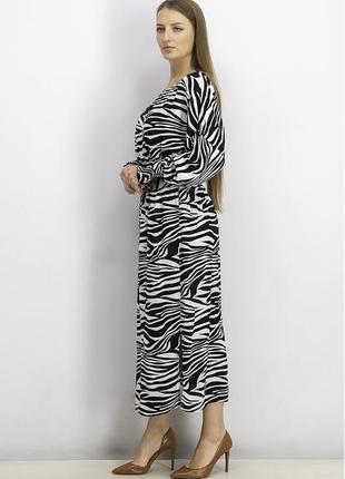 Платье миди в дизайне зебры2 фото