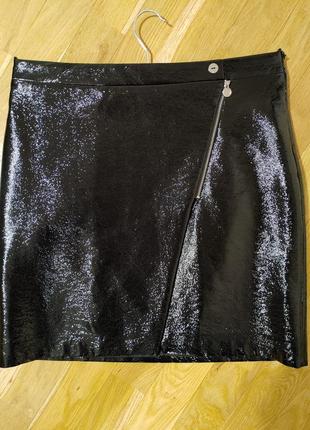 Юбка из лаковой эко-кожи zapa