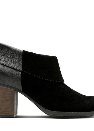 Стильные черные ботильоны clarks, серия soft cushion. оригинал