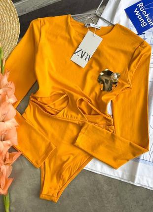 Красивый боди с вырезами зара м