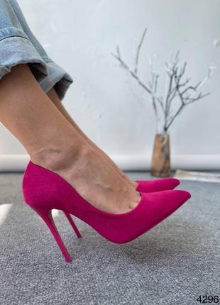 Шикарні жіночі туфлі лодочки на шпильці3 фото