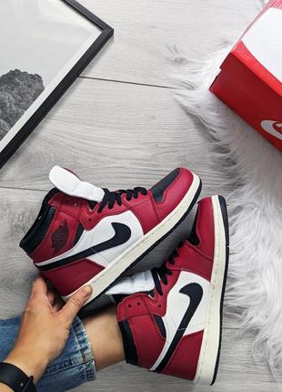 Шикарные женские кроссовки "nike air jordan 1 retro"2 фото