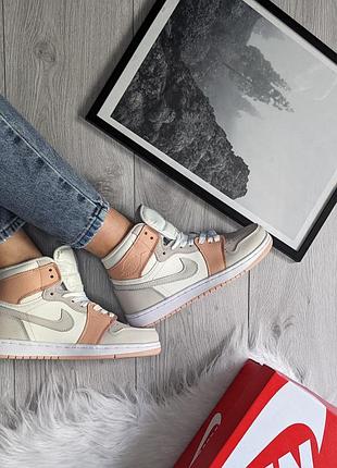 Шикарні жіночі кросівки "nike air jordan 1 retro"