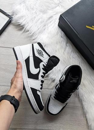 Шикарные женские кроссовки "nike air jordan 1 retro"3 фото