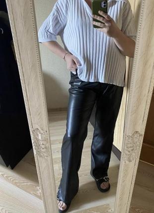 Новые крутые чёрные брюки из эко кожи 50-52 р2 фото